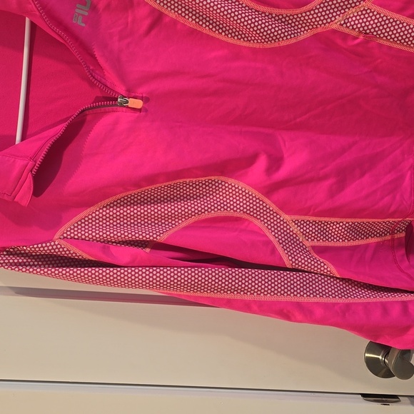 FILA RUNNING| Half Zip Sport Long Sleeved Shirt| Size Large - Picture 3 of 11